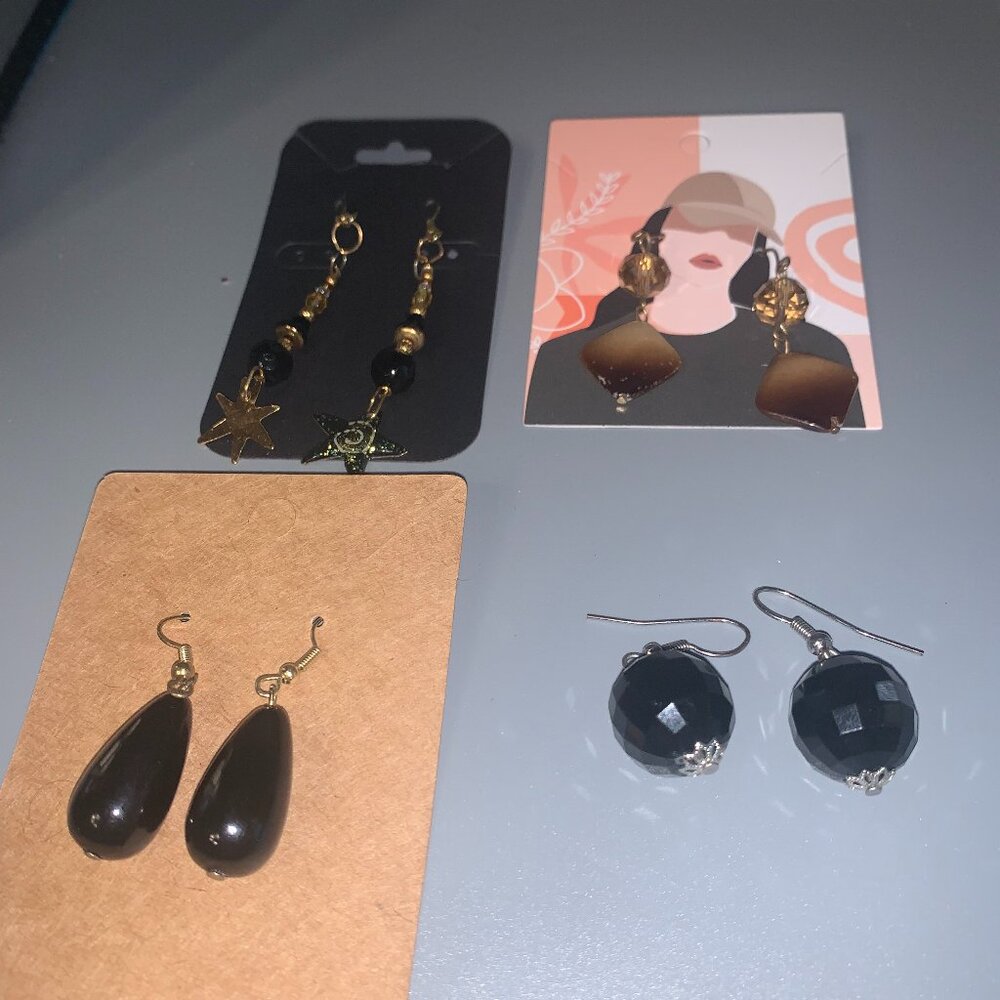 4ct Dark Tone & Gold Tone Beaded Earrings